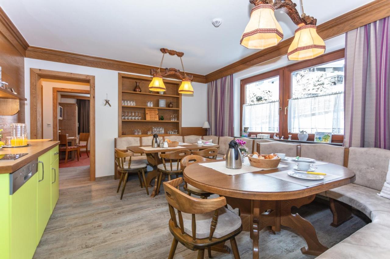 Hoelzl Bed & Breakfast Neukirchen am Großvenediger Extérieur photo