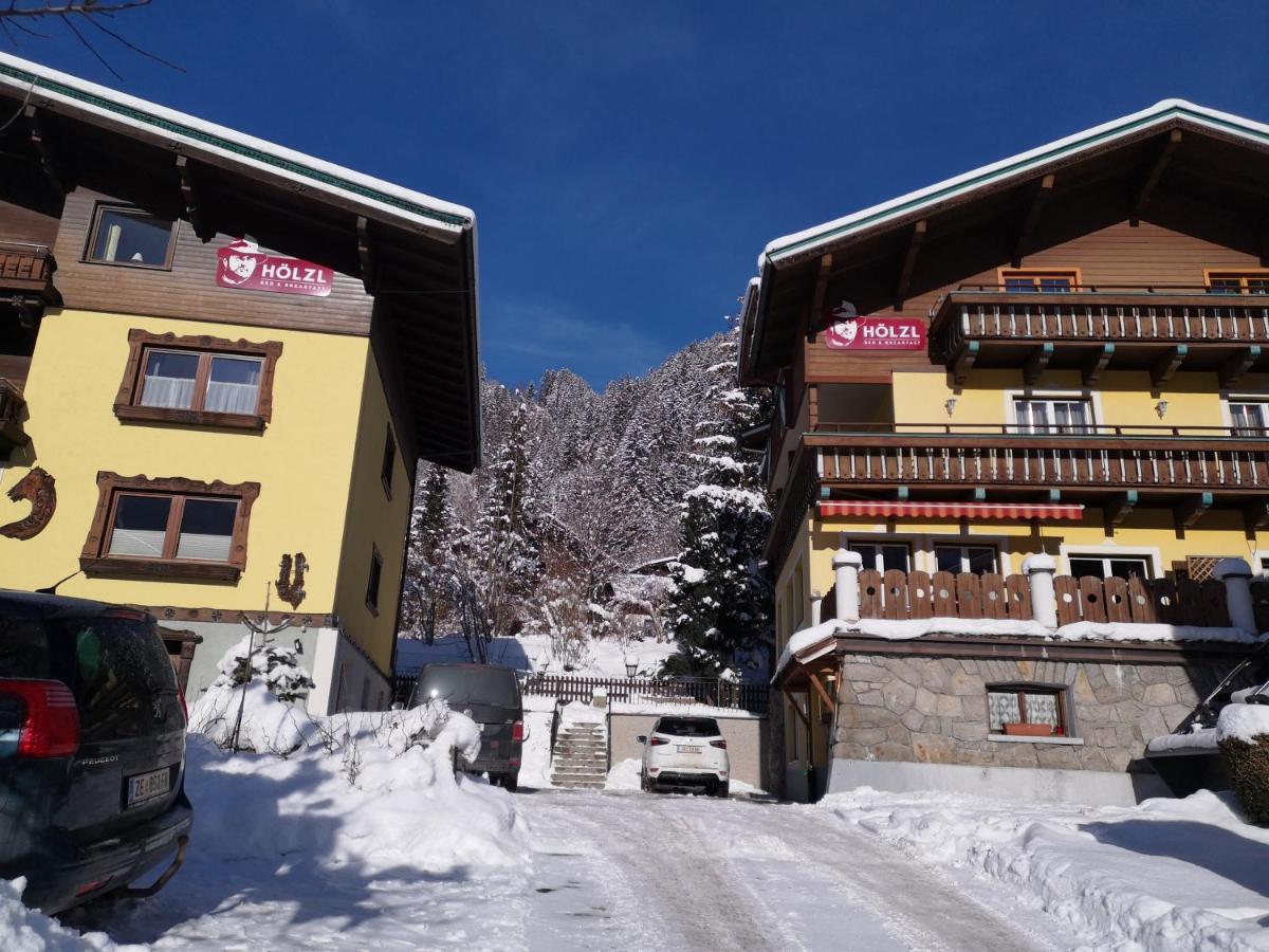 Hoelzl Bed & Breakfast Neukirchen am Großvenediger Extérieur photo