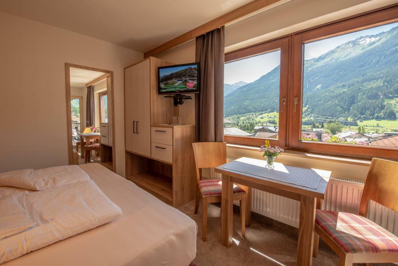Hoelzl Bed & Breakfast Neukirchen am Großvenediger Extérieur photo